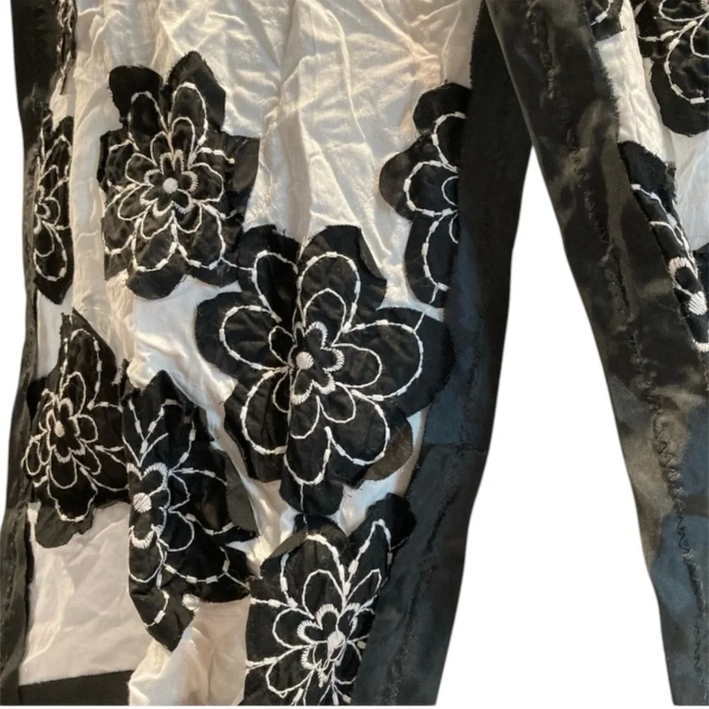 Embroidered 2D Floral Scarf of Silky Applied Fabric Flowers White/Black Floral